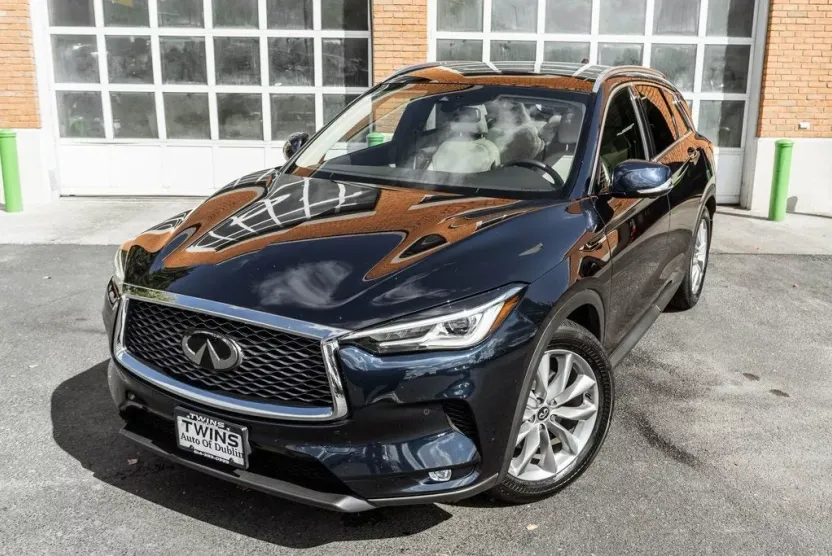 2019 Infiniti QX50 Essential photo 1