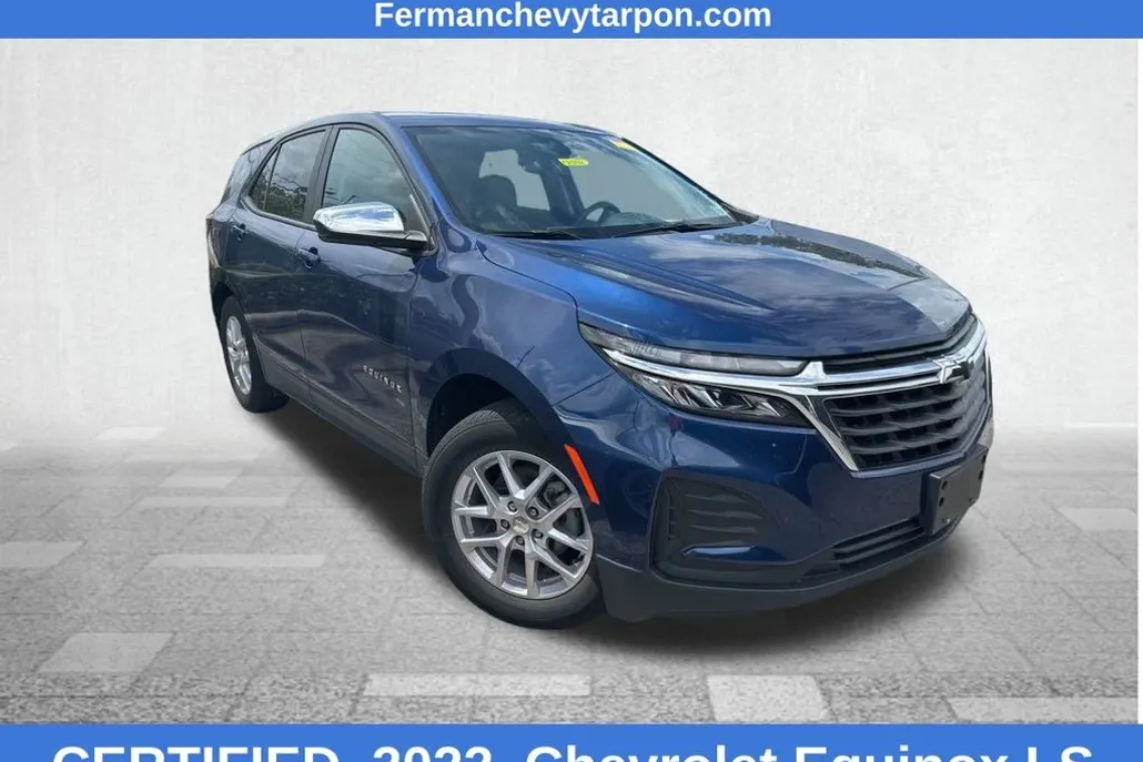 2022 Chevrolet Equinox LS photo 1