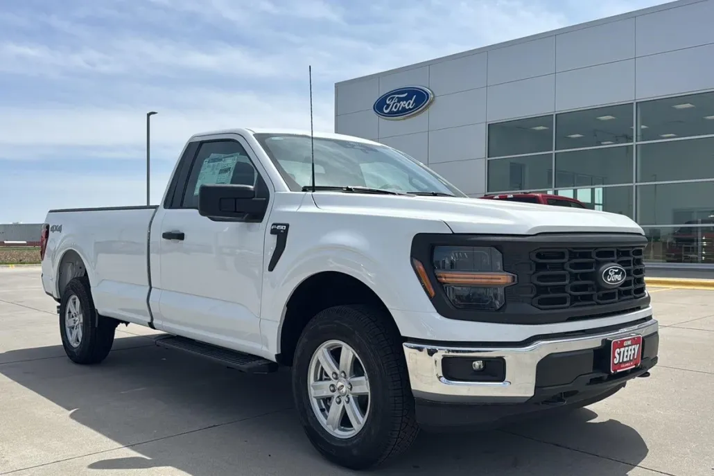2025 Ford F-150 XL photo 1