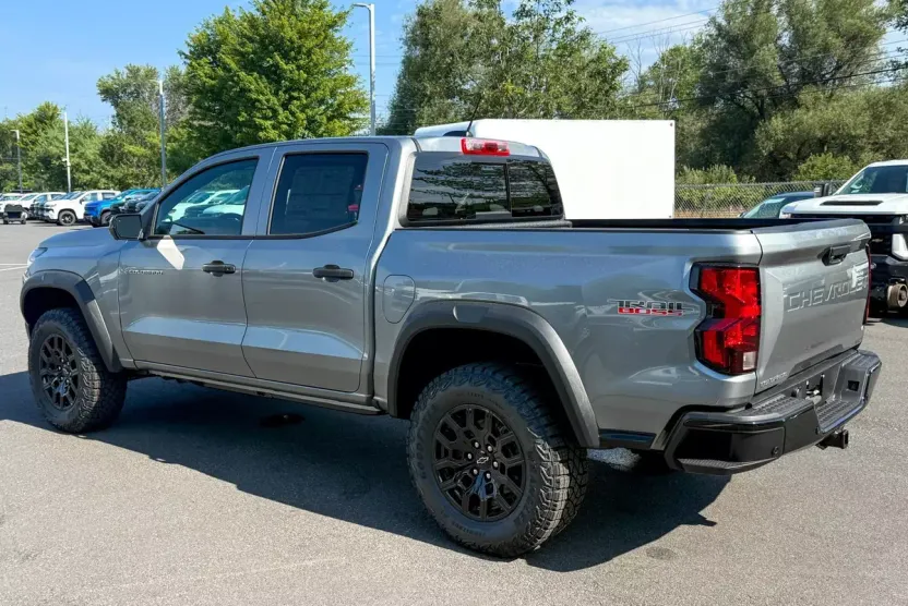 2025 Chevrolet Colorado Trail Boss photo 1