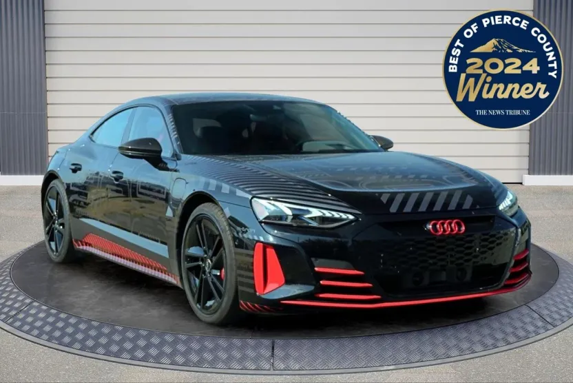 2023 Audi RS e-tron GT Base photo 1