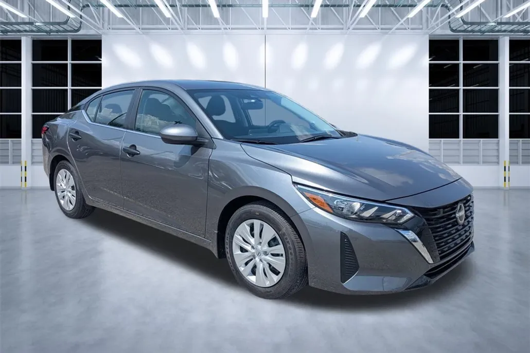 2025 Nissan Sentra S photo 1