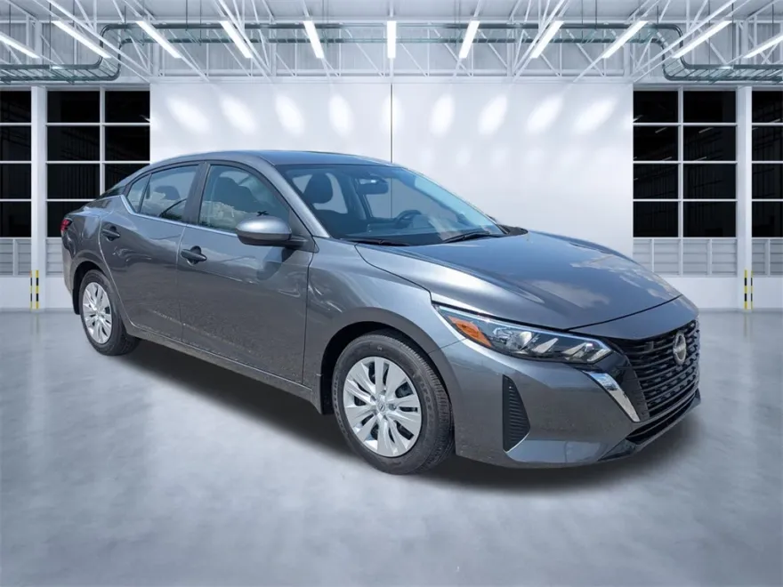 2025 Nissan Sentra S photo 1