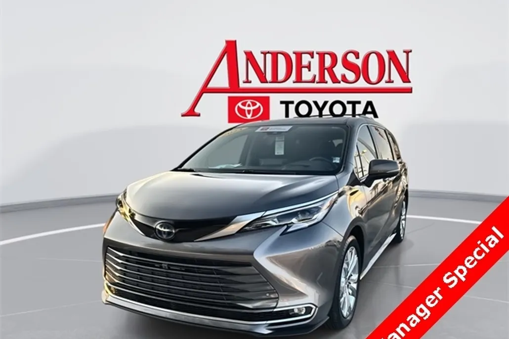 2023 Toyota Sienna Platinum photo 1