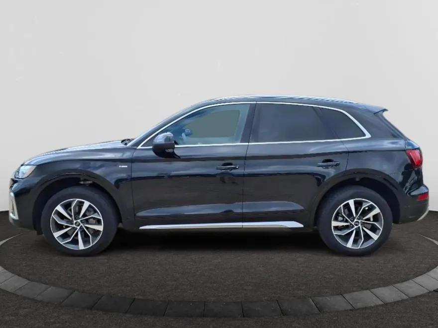2024 Audi Q5 S line Premium Plus photo 1