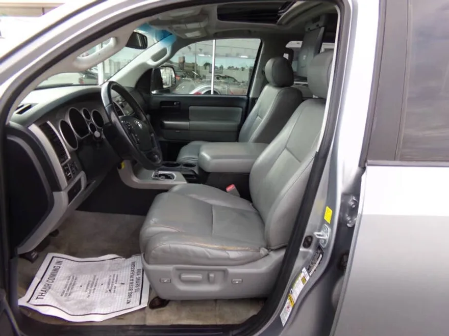 2011 Toyota Sequoia SR5 photo 1