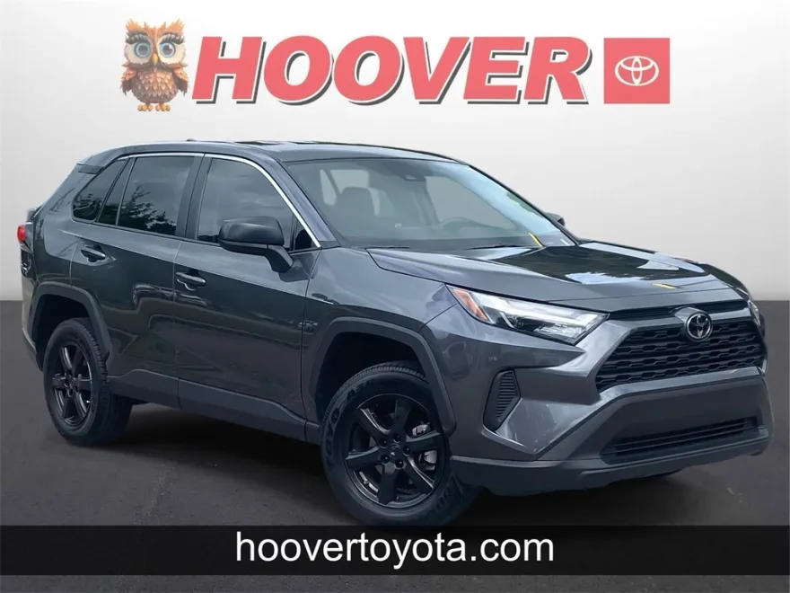 2023 Toyota RAV4 LE photo 1