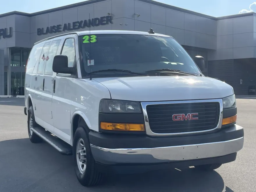 2023 Gmc Savana Cargo 2500 photo 1