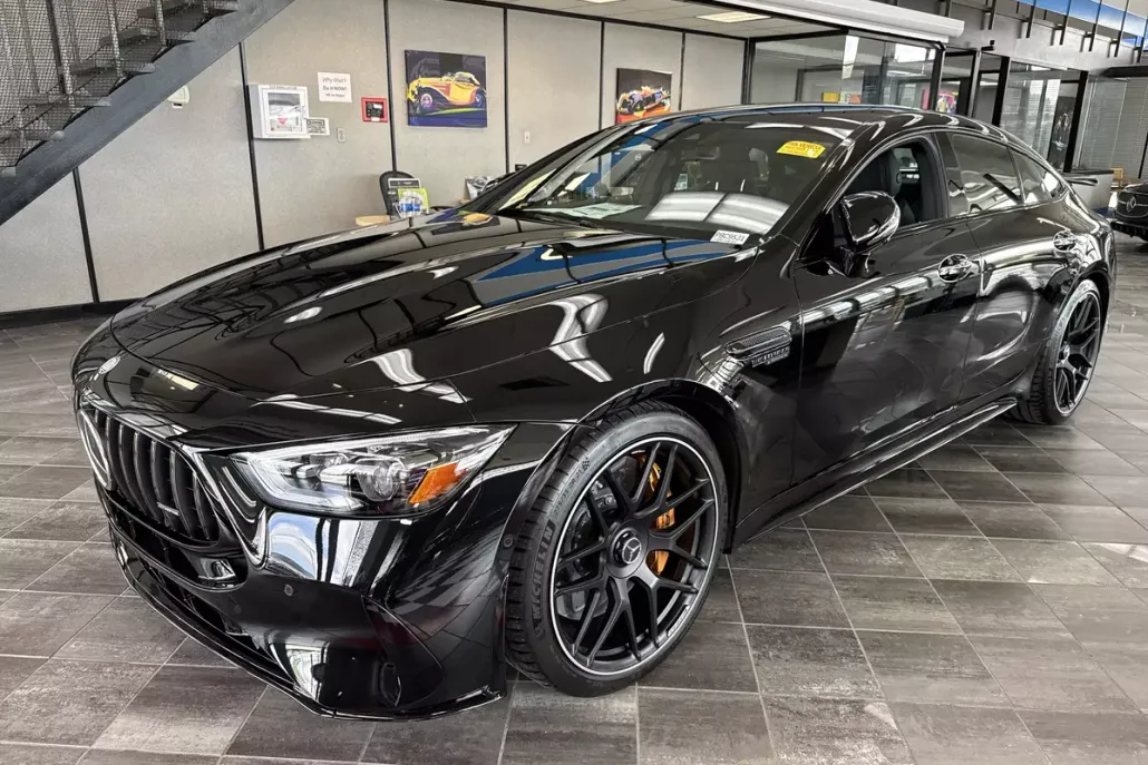 2024 Mercedes Benz AMG GT photo 1