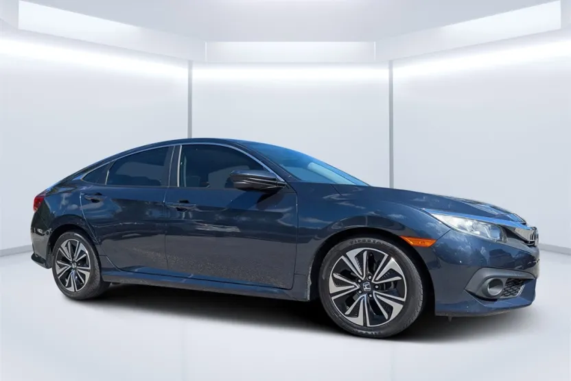 2016 Honda Civic EX-T photo 1