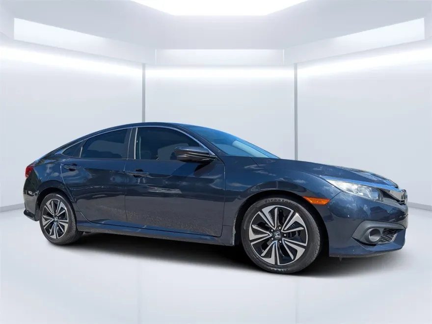 2016 Honda Civic EX-T photo 1