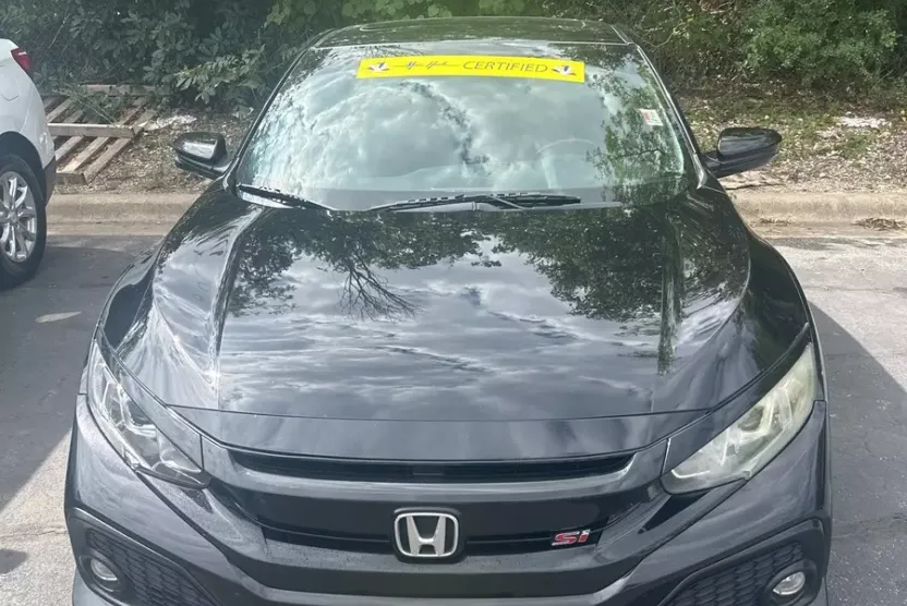 2018 Honda Civic Si photo 1