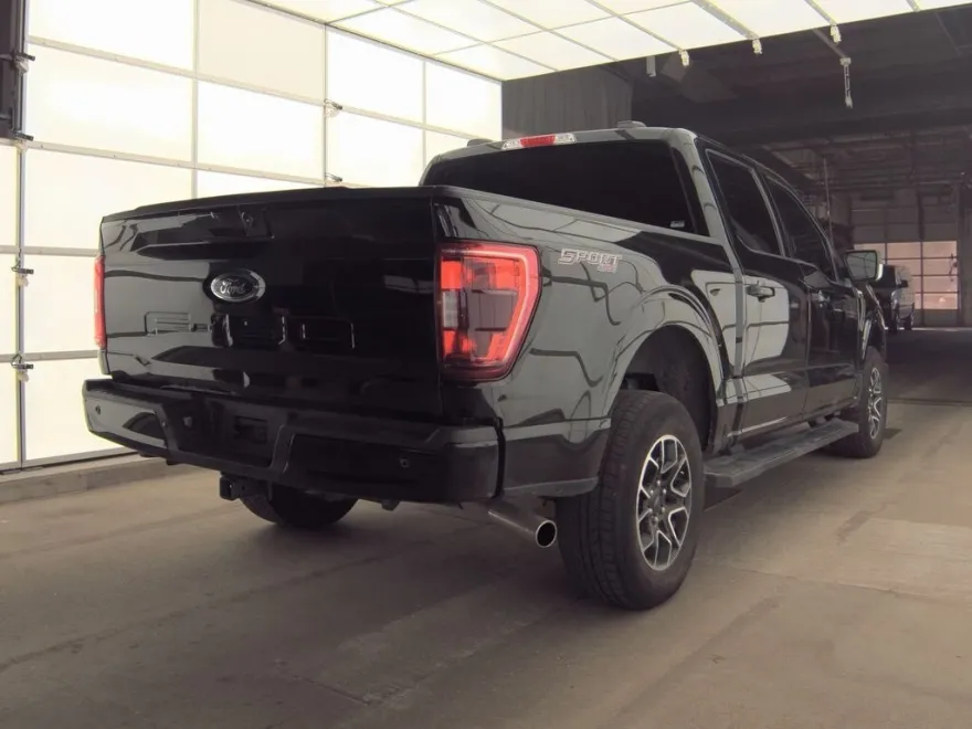 2023 Ford F-150 XLT photo 1
