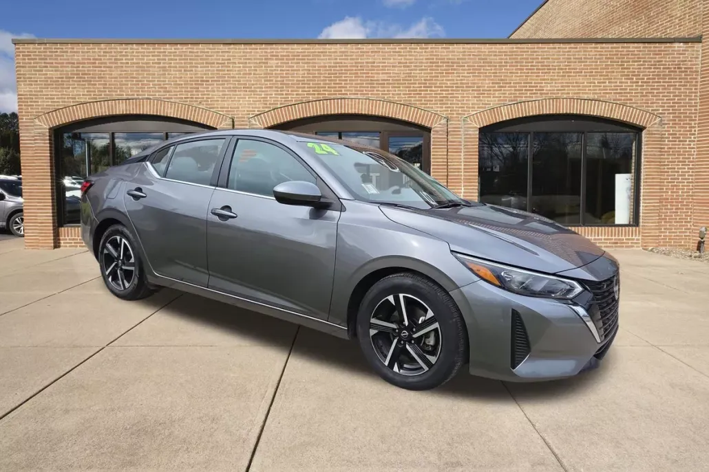 2024 Nissan Sentra SV photo 1