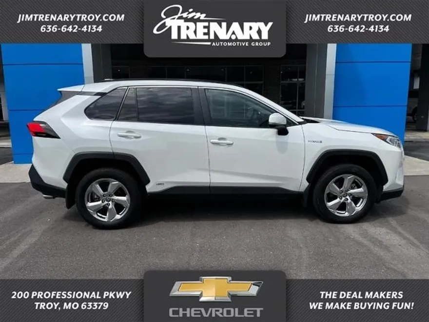 2021 Toyota RAV4 Hybrid LE photo 1