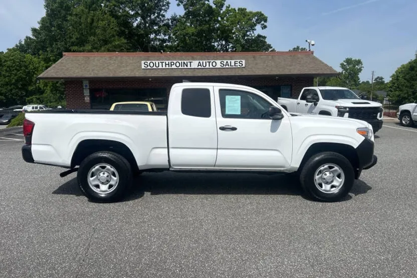 2020 Toyota Tacoma SR photo 1