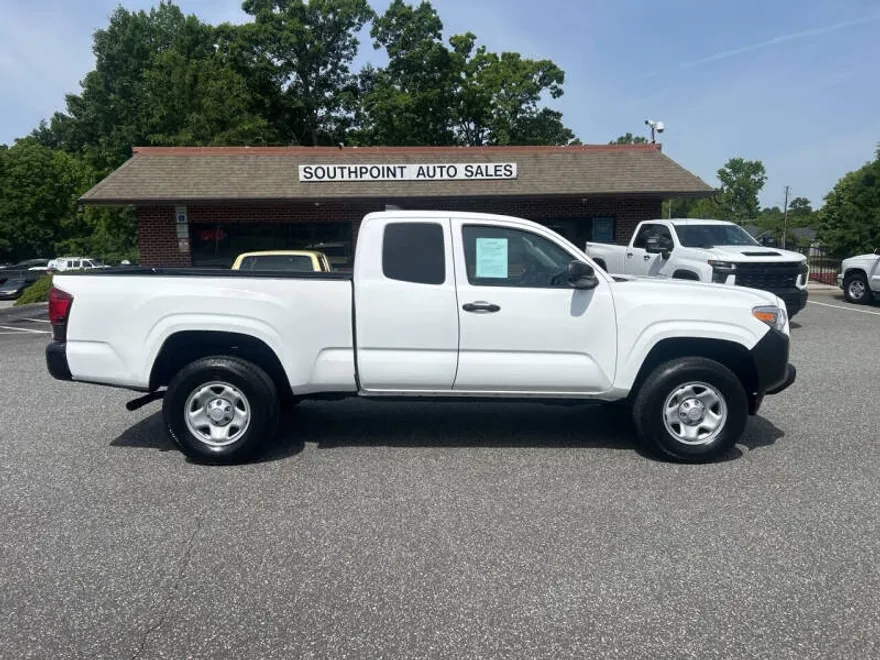 2020 Toyota Tacoma SR photo 1