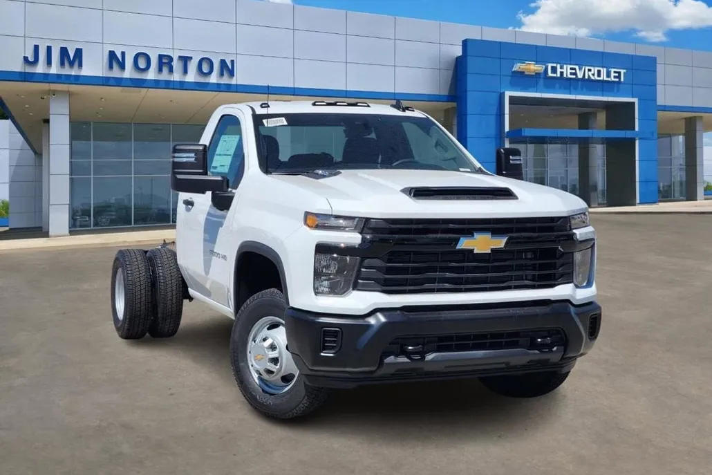 2025 Chevrolet Silverado 3500HD Work Truck photo 1