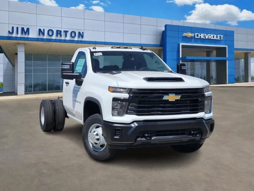 2025 Chevrolet Silverado 3500HD Work Truck photo 1
