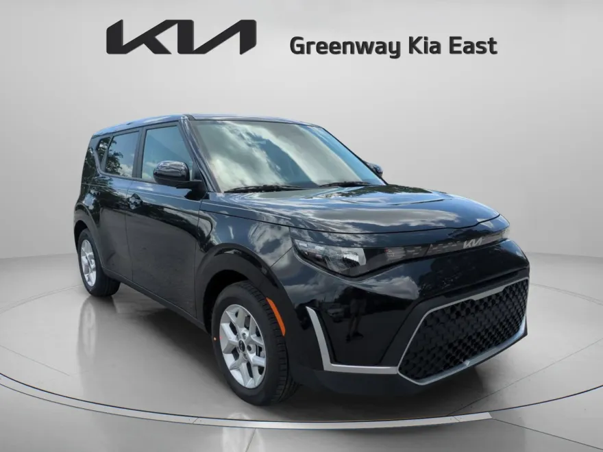 2025 Kia Soul LX photo 1