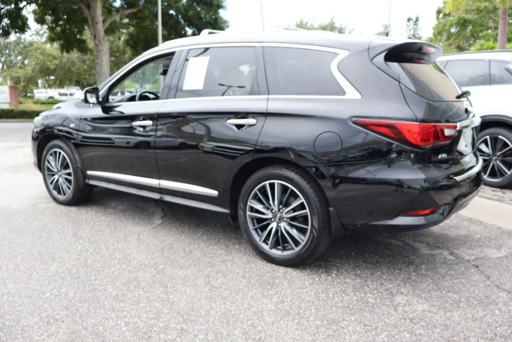 2020 Infiniti QX60 Luxe photo 1