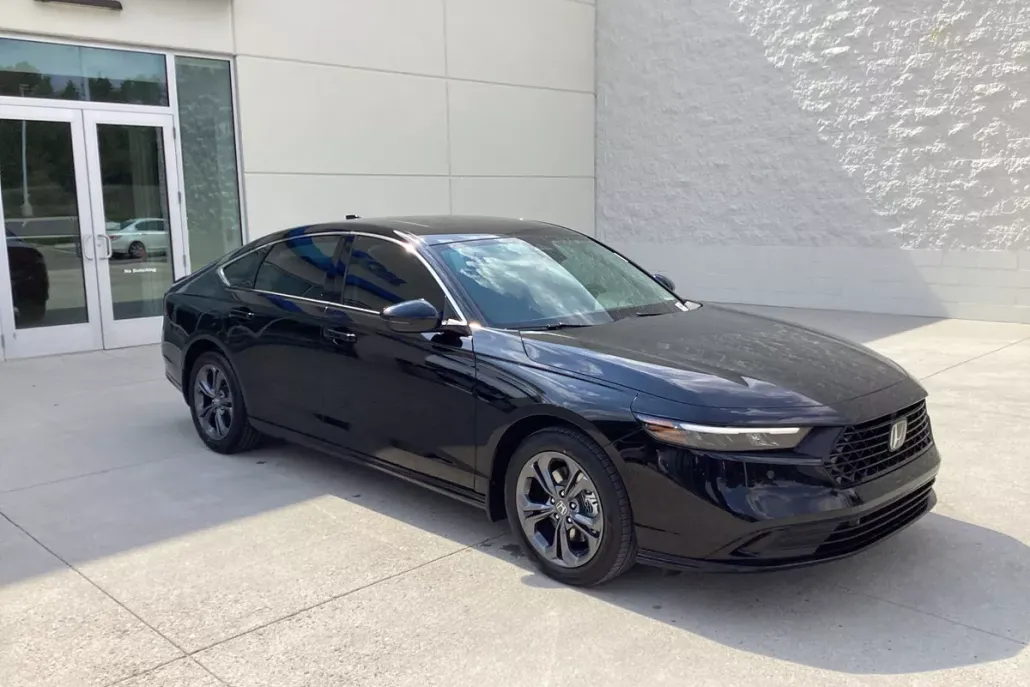 2025 Honda Accord Hybrid EX-L photo 1