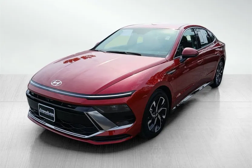 2024 Hyundai Sonata SEL photo 1