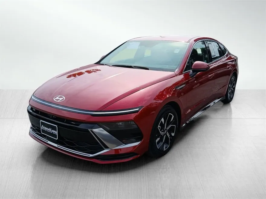 2024 Hyundai Sonata SEL photo 1