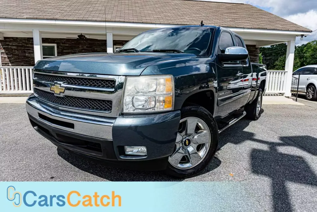 2011 Chevrolet Silverado 1500 LT photo 1