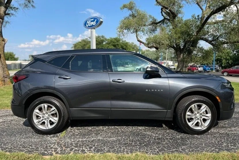 2022 Chevrolet Blazer 2LT photo 1