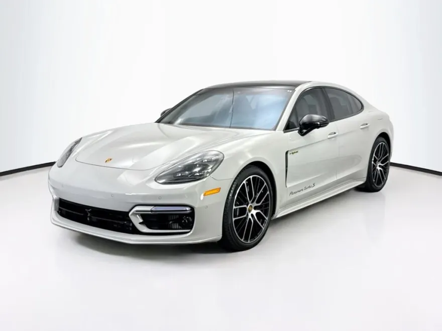 2023 Porsche Panamera Turbo S E-Hybrid photo 1