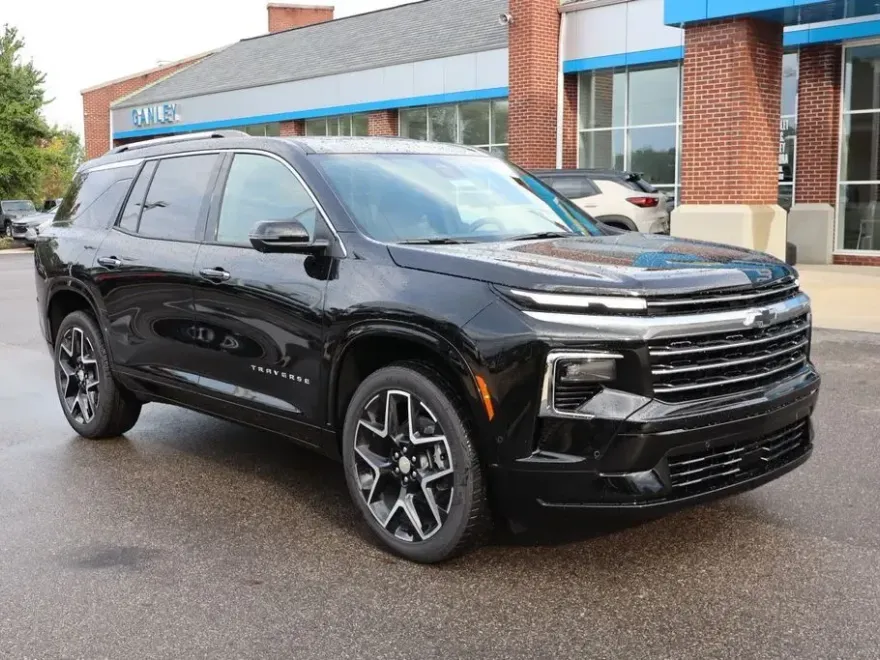2026 Chevrolet Traverse High Country photo 1