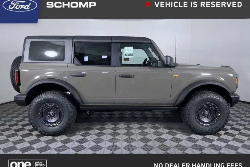 2025 Ford Bronco Badlands photo 1