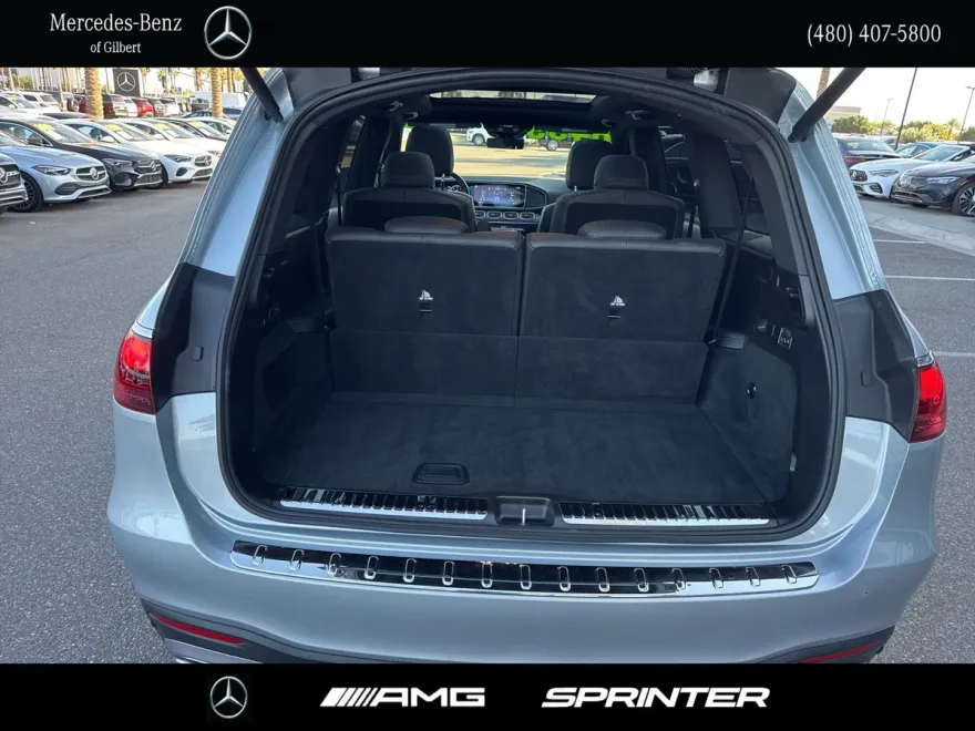 2025 Mercedes Benz GLS 450 4MATIC photo 1