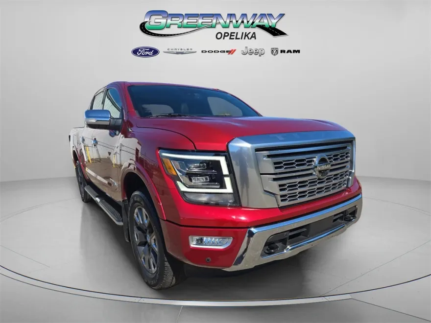 2021 Nissan Titan Platinum Reserve photo 1