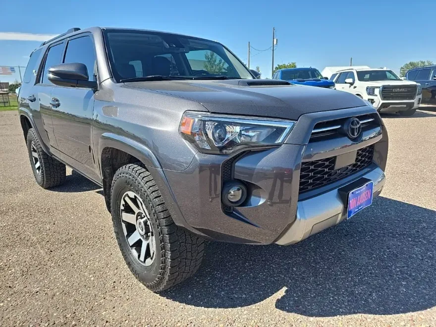 2021 Toyota 4Runner TRD Off-Road Premium photo 1