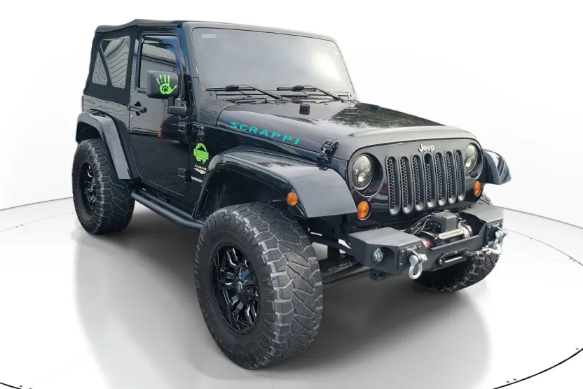 2012 Jeep Wrangler Sahara photo 1
