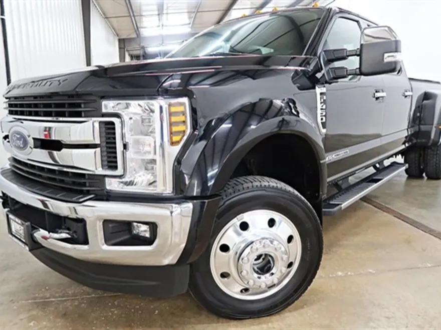 2019 Ford F-450 XLT photo 1