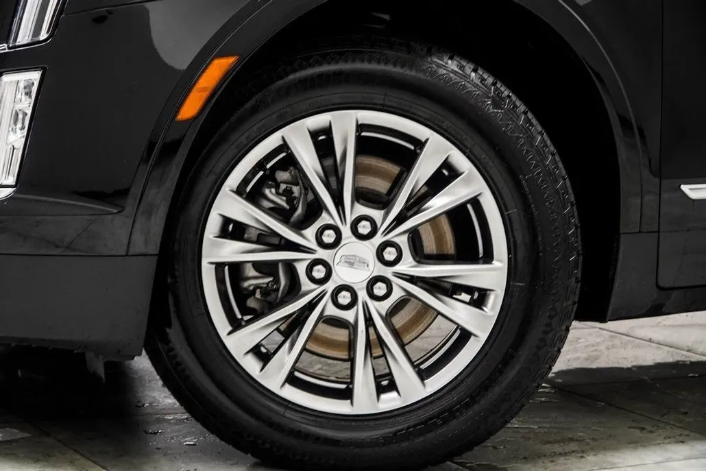 2023 Cadillac XT5 Premium Luxury photo 1