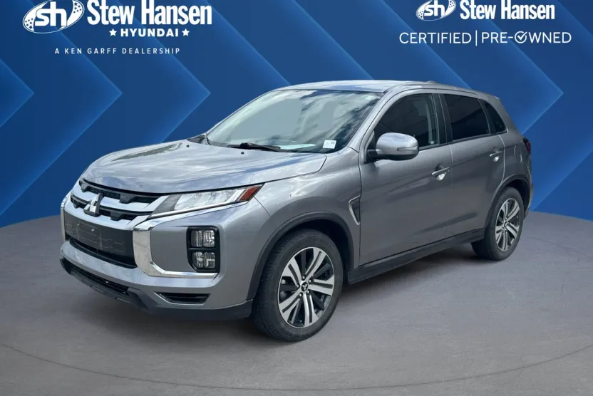 2021 Mitsubishi Outlander Sport LE photo 1