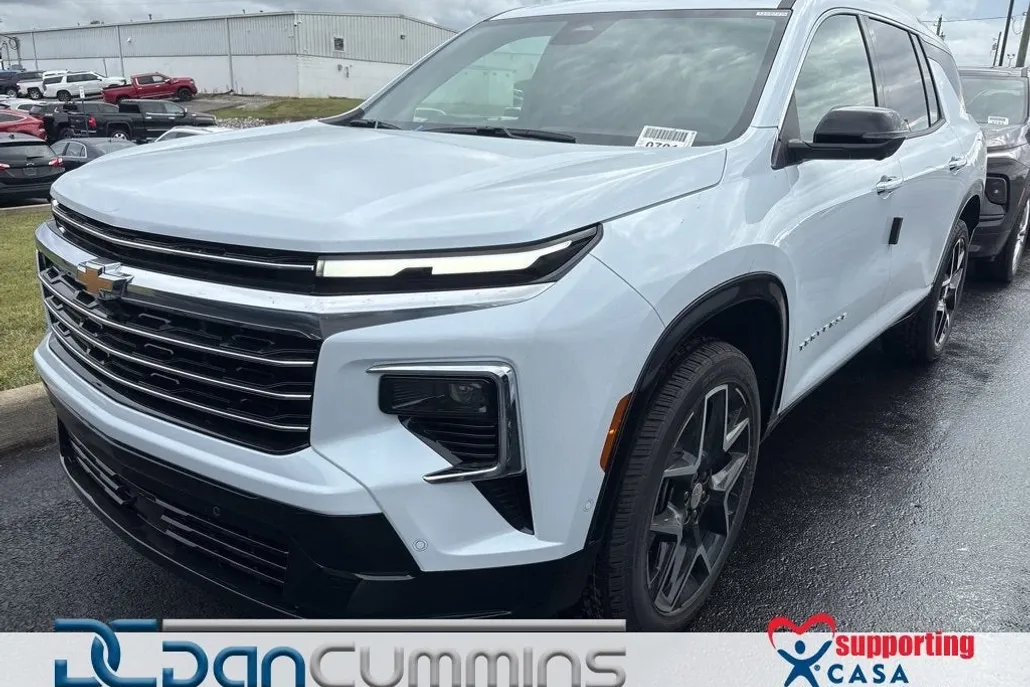 2026 Chevrolet Traverse High Country photo 1