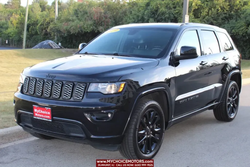 2019 Jeep Grand Cherokee Altitude photo 1