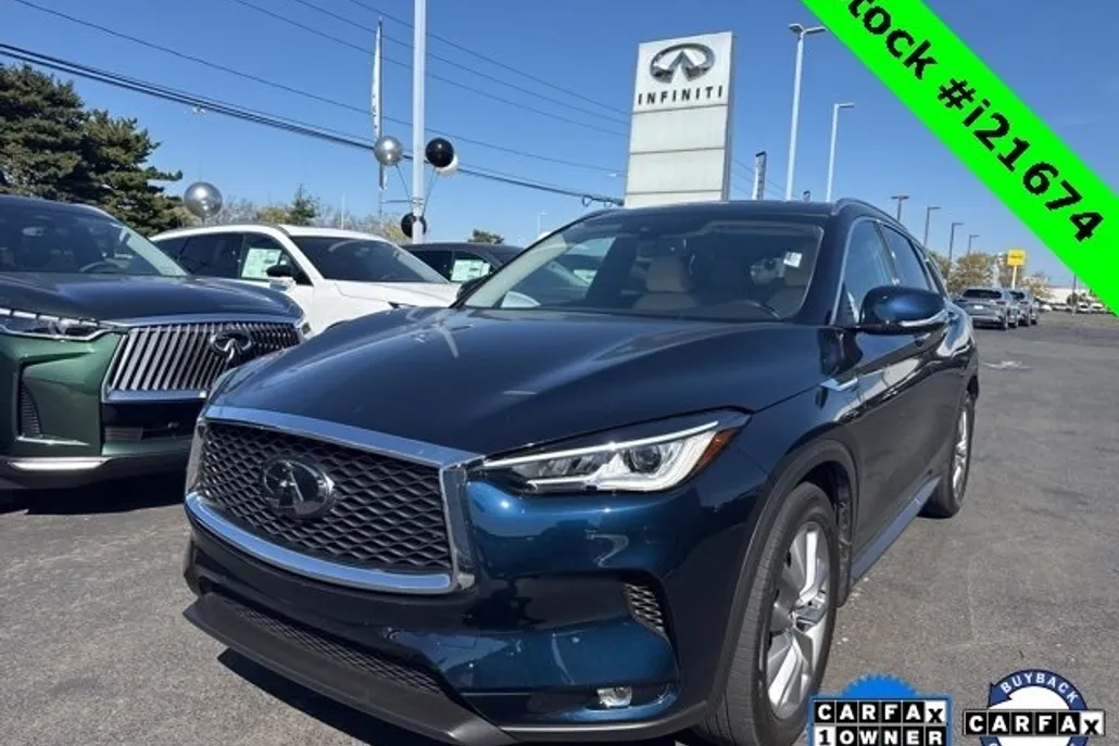 2022 Infiniti QX50 Luxe photo 1