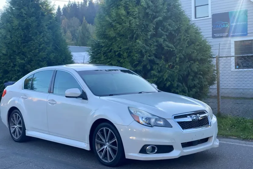 2013 Subaru Legacy 2.5i Sport photo 1