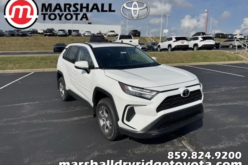 2025 Toyota RAV4 XLE photo 1