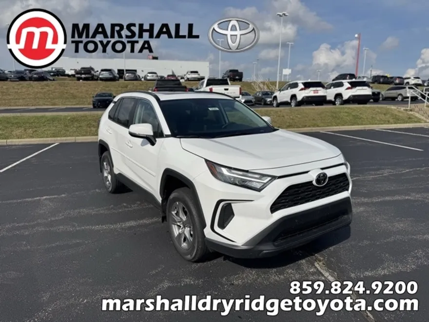2025 Toyota RAV4 XLE photo 1