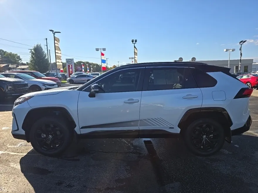 2023 Toyota RAV4 Hybrid XSE photo 1