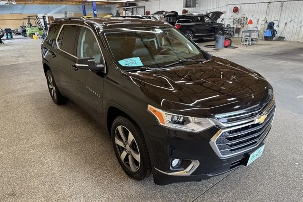 2021 Chevrolet Traverse Leather photo 1