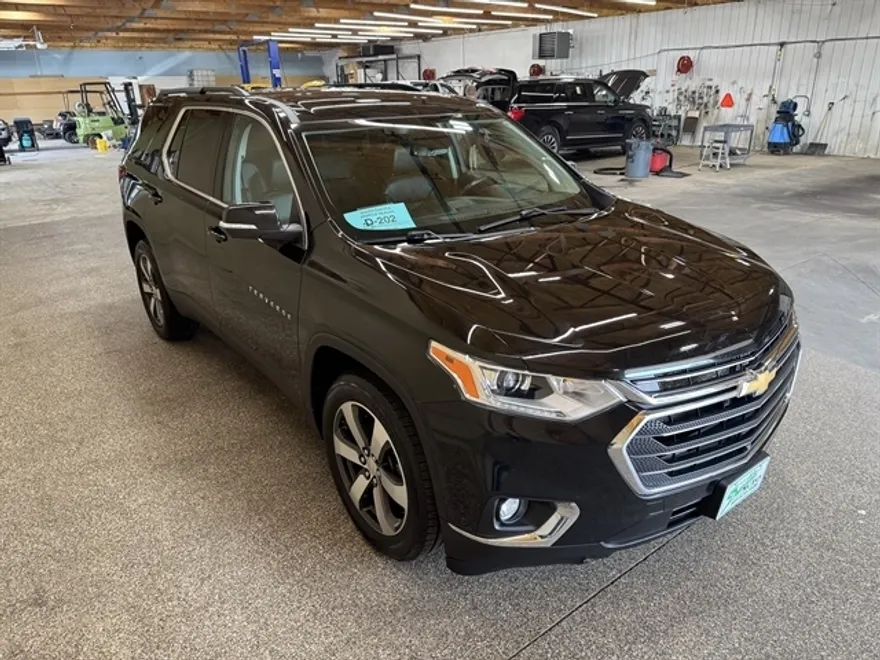 2021 Chevrolet Traverse Leather photo 1