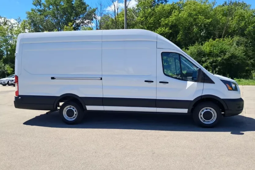 2025 Ford Transit photo 1